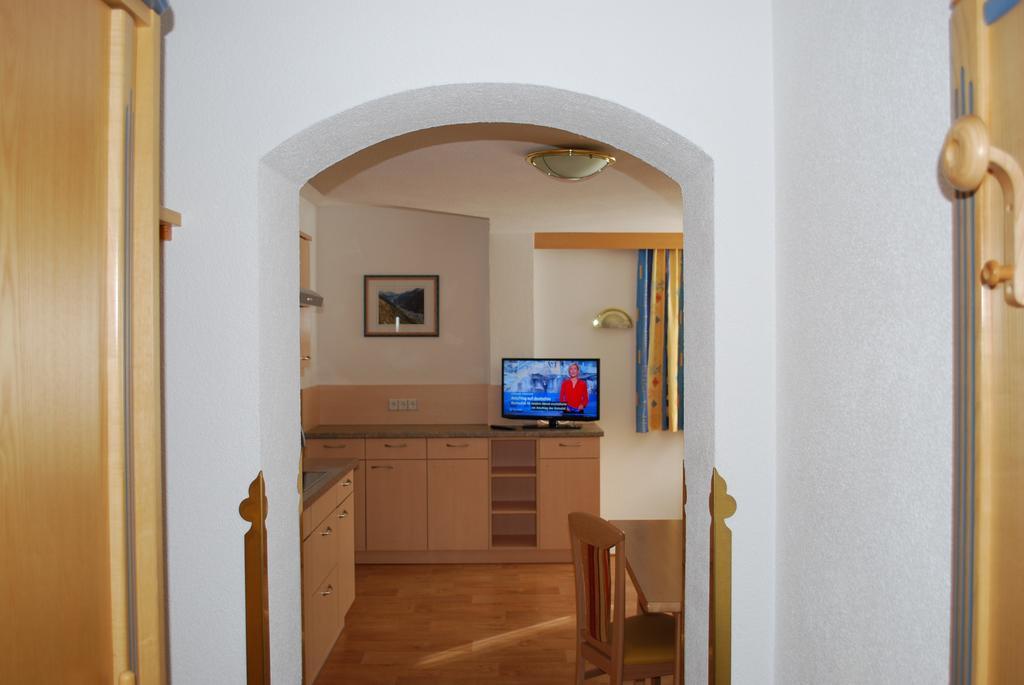 Chasa Monthani Ischgl Exteriör bild